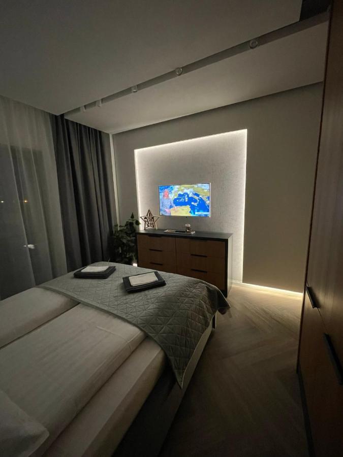 Luxury By The Lake Ap 25 Sibiu Luaran gambar